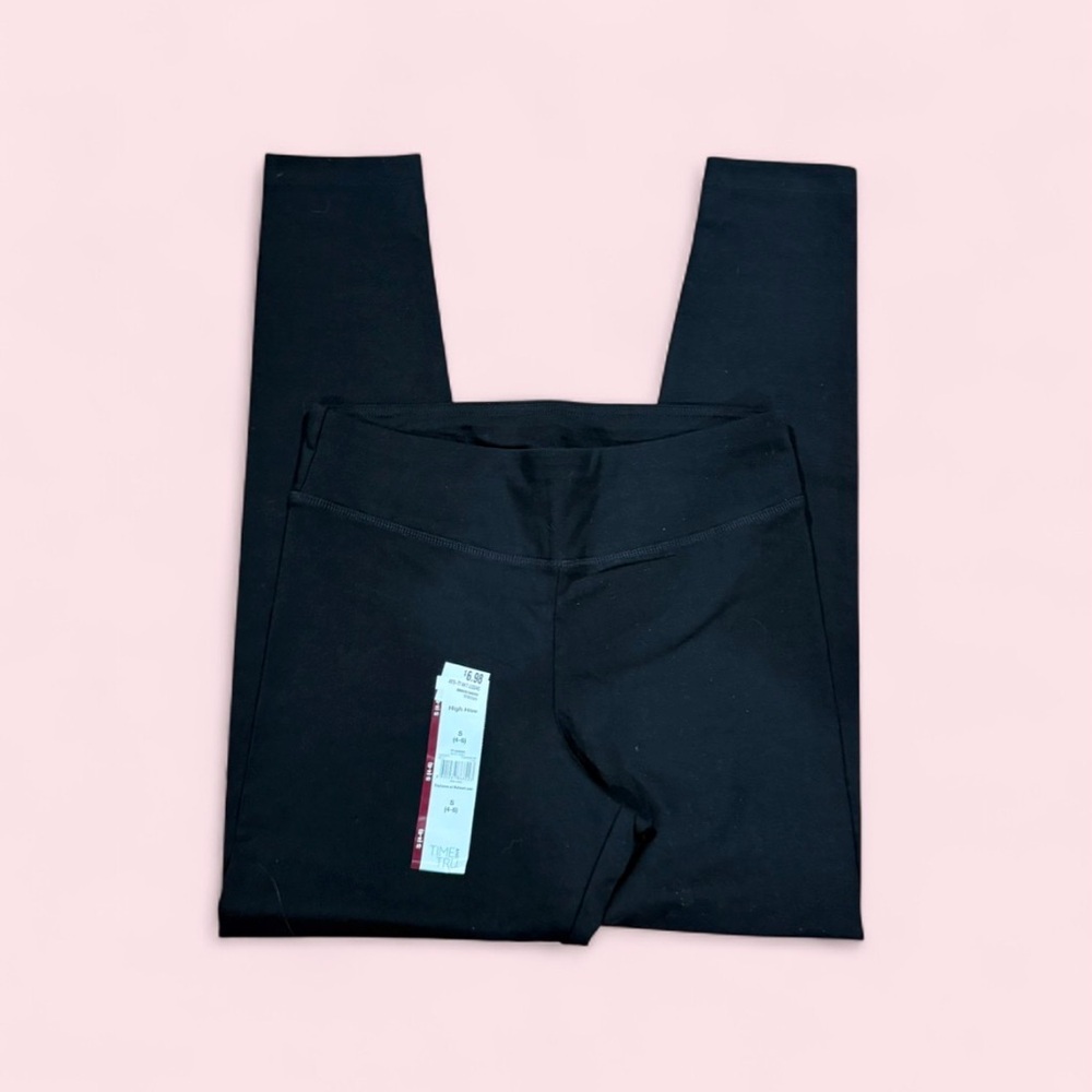 Time and Tru Classic Black Leggings